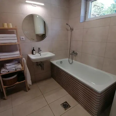 بيت للعطل Agnes Nyaralohaz زلاكاروس